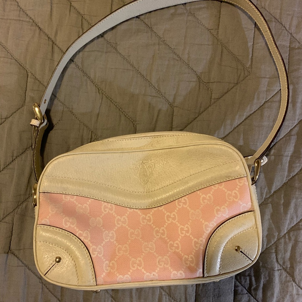 Gucci monogram baguette shoulder bag - Like new!!
